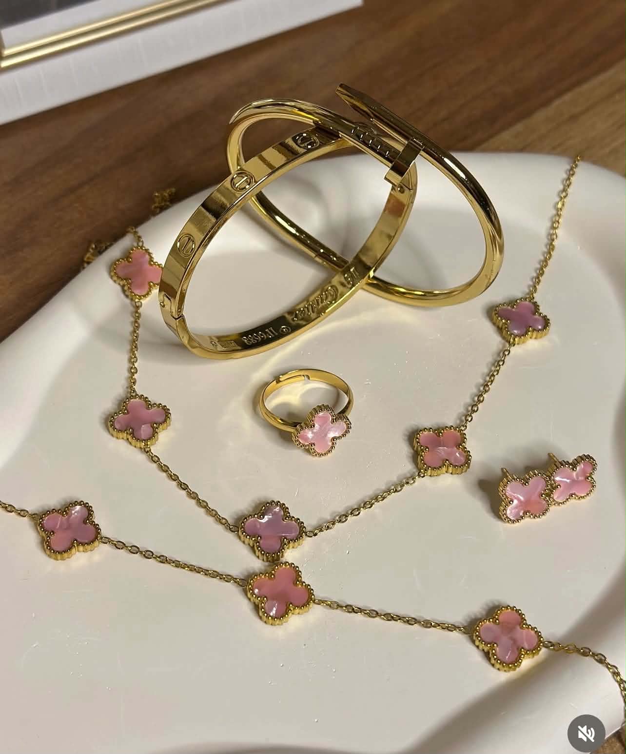 PACK DEUX BERACELET+PARURE4 PIECE